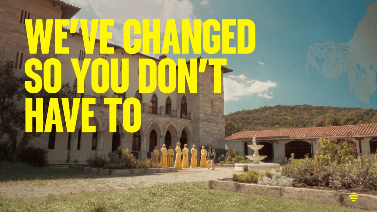 Anuncio de Bumble: «We've changed so you don't have to»