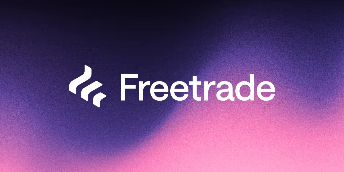 Logotipo de Freetrade sobre un degradado de rosa a morado