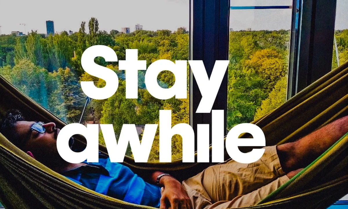 Tripadvisor ad: 'Stay awhile' over a hammock scene