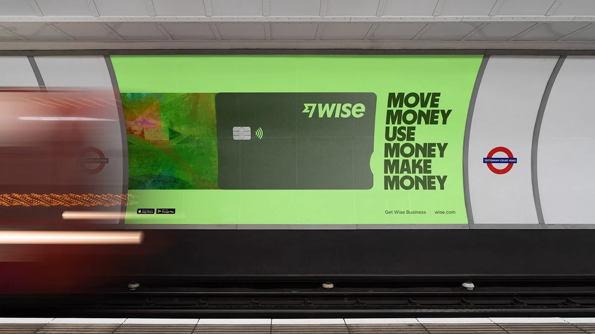Anuncio de Wise en una estación del metro de Londres: «Move money like money»